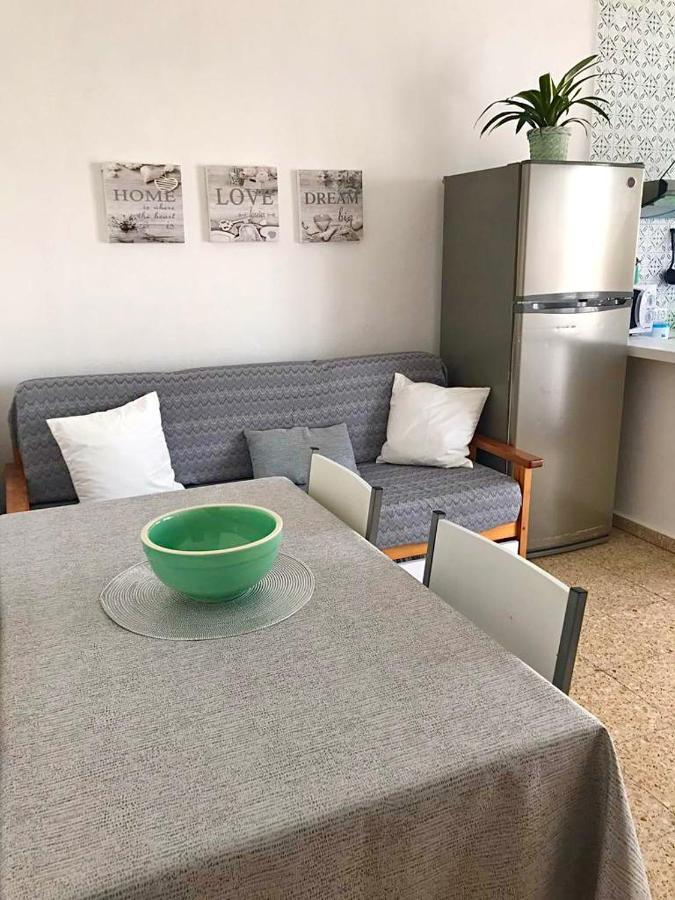 Apt Calmacabana A 50M Dal Mare Apartment Es Pujols Bagian luar foto