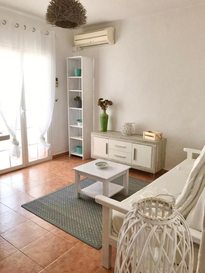 Apt Calmacabana A 50M Dal Mare Apartment Es Pujols Bagian luar foto