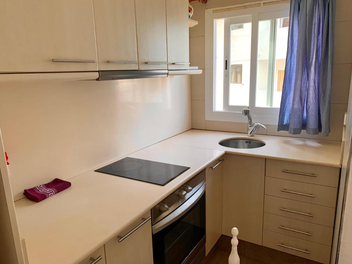 Apt Calmacabana A 50M Dal Mare Apartment Es Pujols Bagian luar foto
